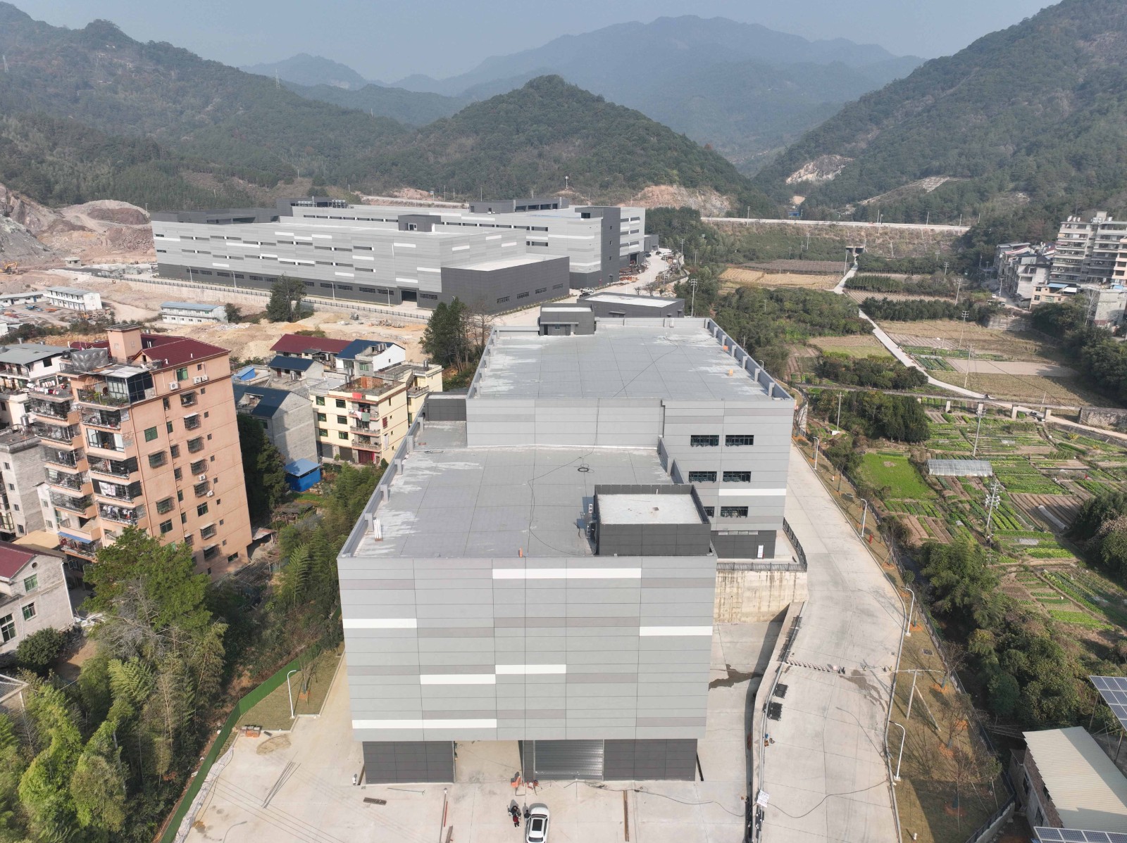 福建松溪經濟開發(fā)區(qū)東園新型紡織專業(yè)園標準化廠房項目一期已完工,準備驗收